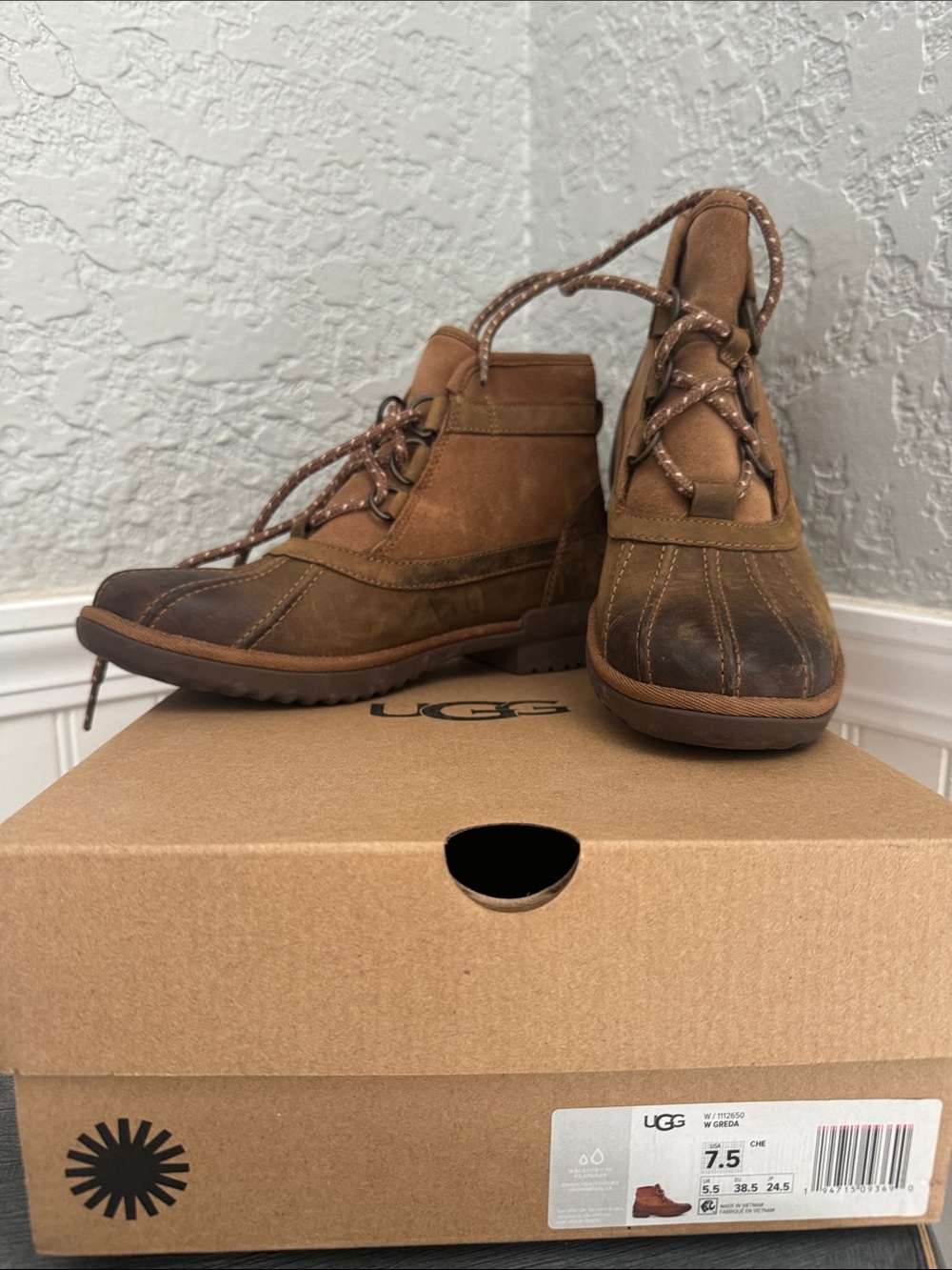 UGG Women's Two-Tone Brown Suede & Leather Duck Booties
